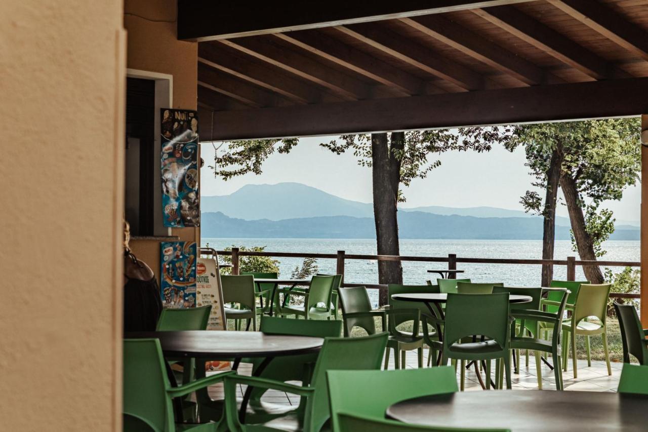 Camping Zocco Манерба-дель-Гарда Экстерьер фото